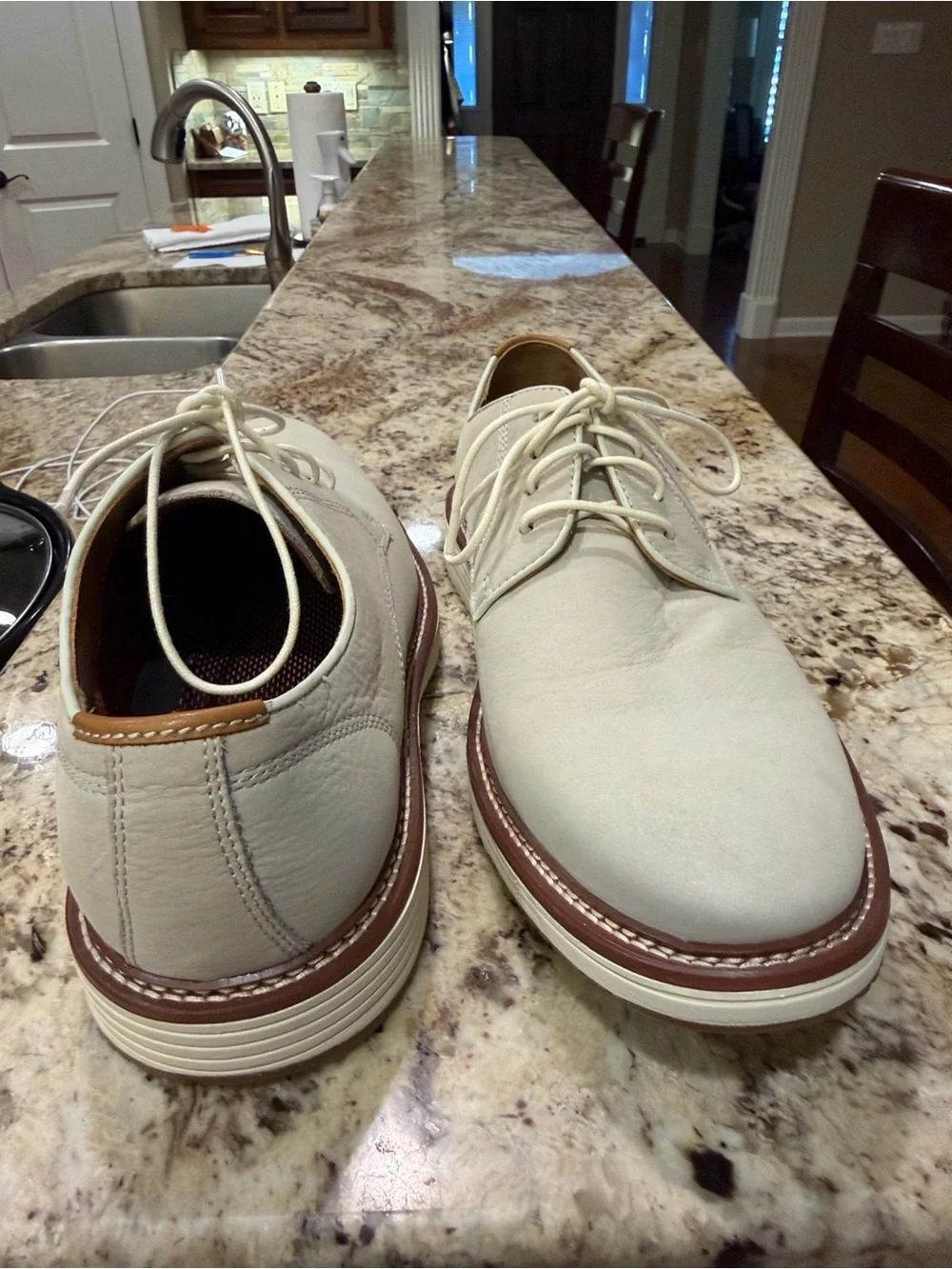 Johnston & Murphy Cream Lace-Up Derby Shoes